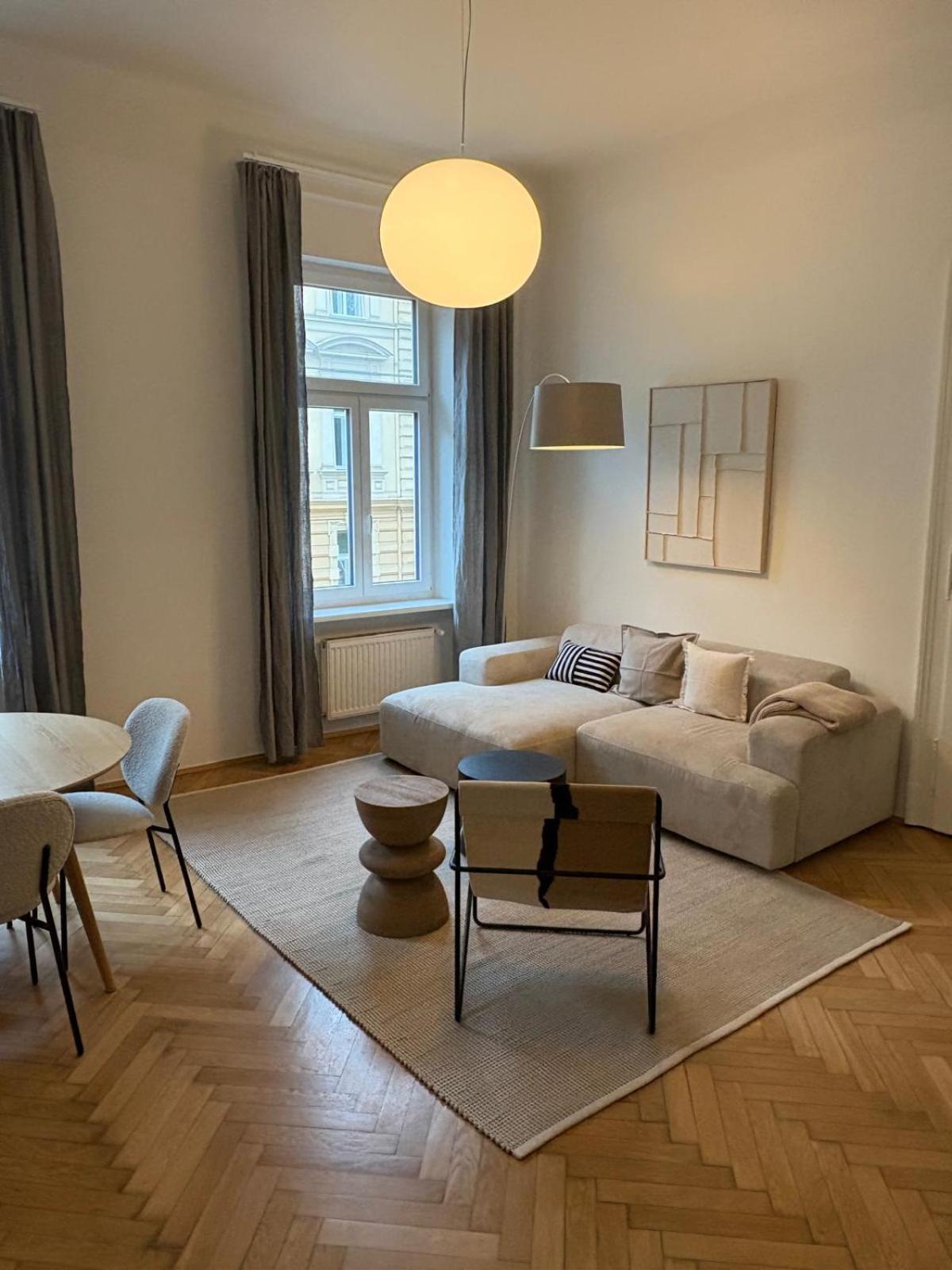 Premium Apartment In Altstadtnaehe Graz Buitenkant foto