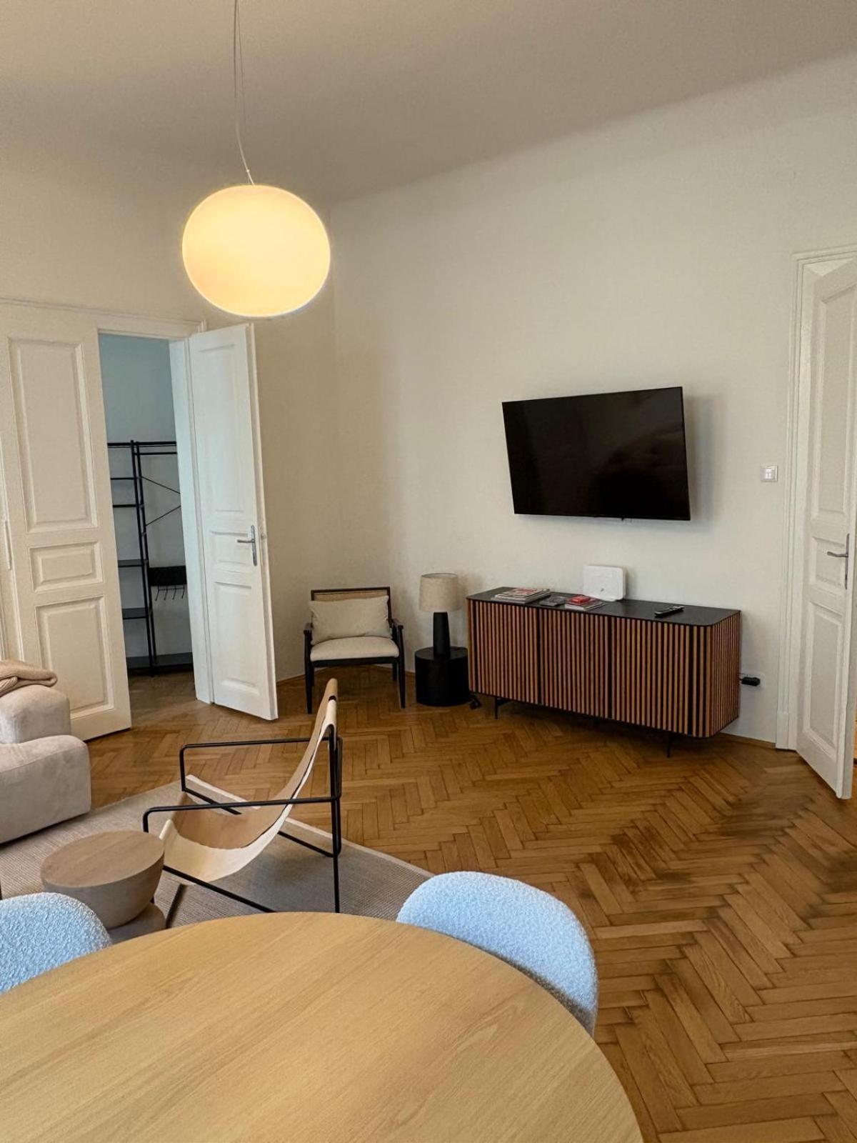 Premium Apartment In Altstadtnaehe Graz Buitenkant foto
